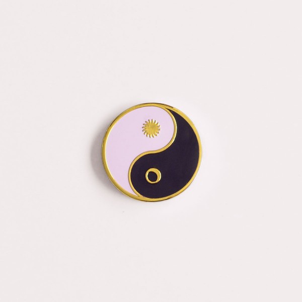 Pin Witch Amulet - Yin Yang